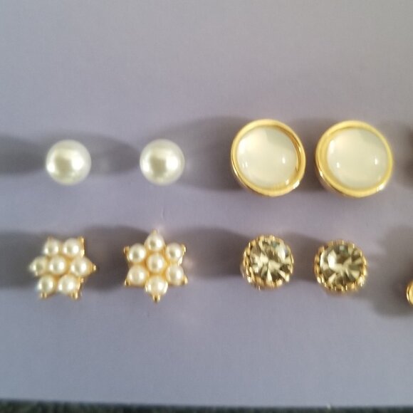 Claire's Stud Earrings Set (6 pairs) - Picture 3 of 6